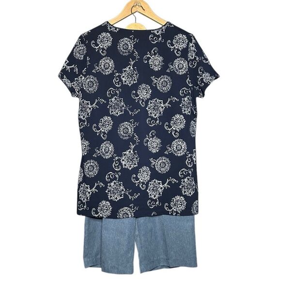 Kim Rogers Blue Short Sleeve Blouse Top Size L & Capri Shorts Size 16P 2 Piece - Picture 4 of 13